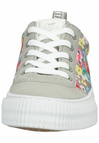 Mustang Trainers - hellgrau