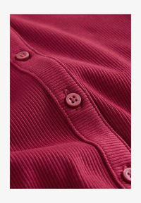 Non selezionato, burgundy red