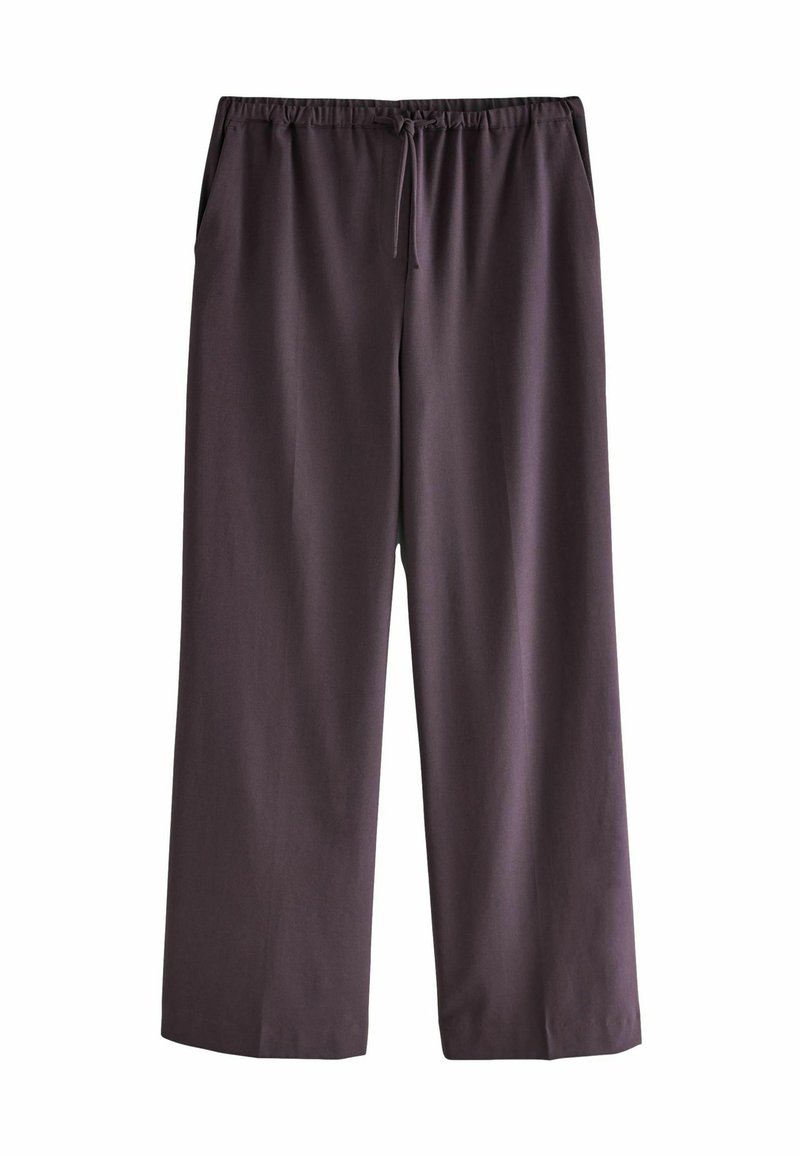 Pantaloni cu picioare largi dintr-un material de culoare mov închis, având o talie elastică cu șnur, două buzunare laterale și o textură fină.