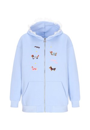 Sudadera con capucha azul claro con cremallera, capucha blanca con volantes, adornada con cachorros bordados de colores y texto, y dos bolsillos delanteros.