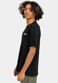 Element BLAZIN czarny