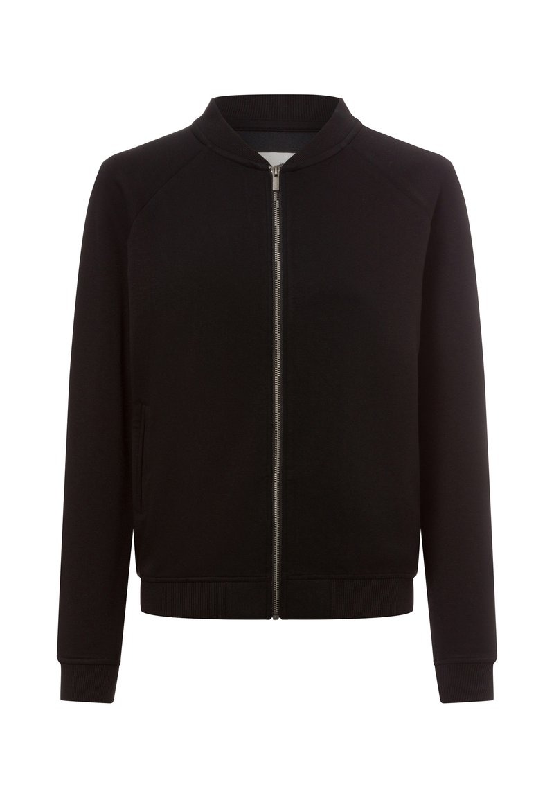 Schwarze Zip-Jacke mit geripptem Kragen und Bündchen, glatter Stoffoberfläche und seitlichen Taschen. Einfaches, minimalistisches Design.