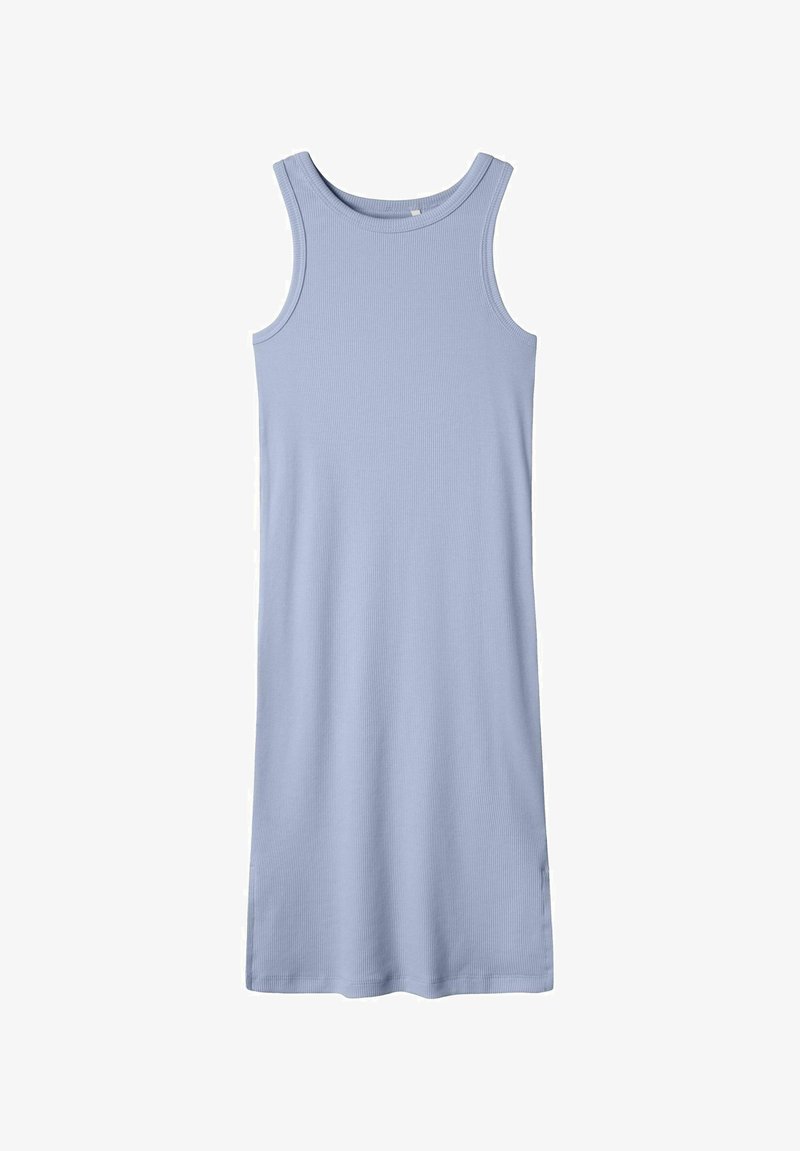 Hellblau gestreiftes Tankkleid mit Rundhalsausschnitt und ärmellosem Design, das bis zum Knie reicht. Weicher Stoff und schlichte Verarbeitung.