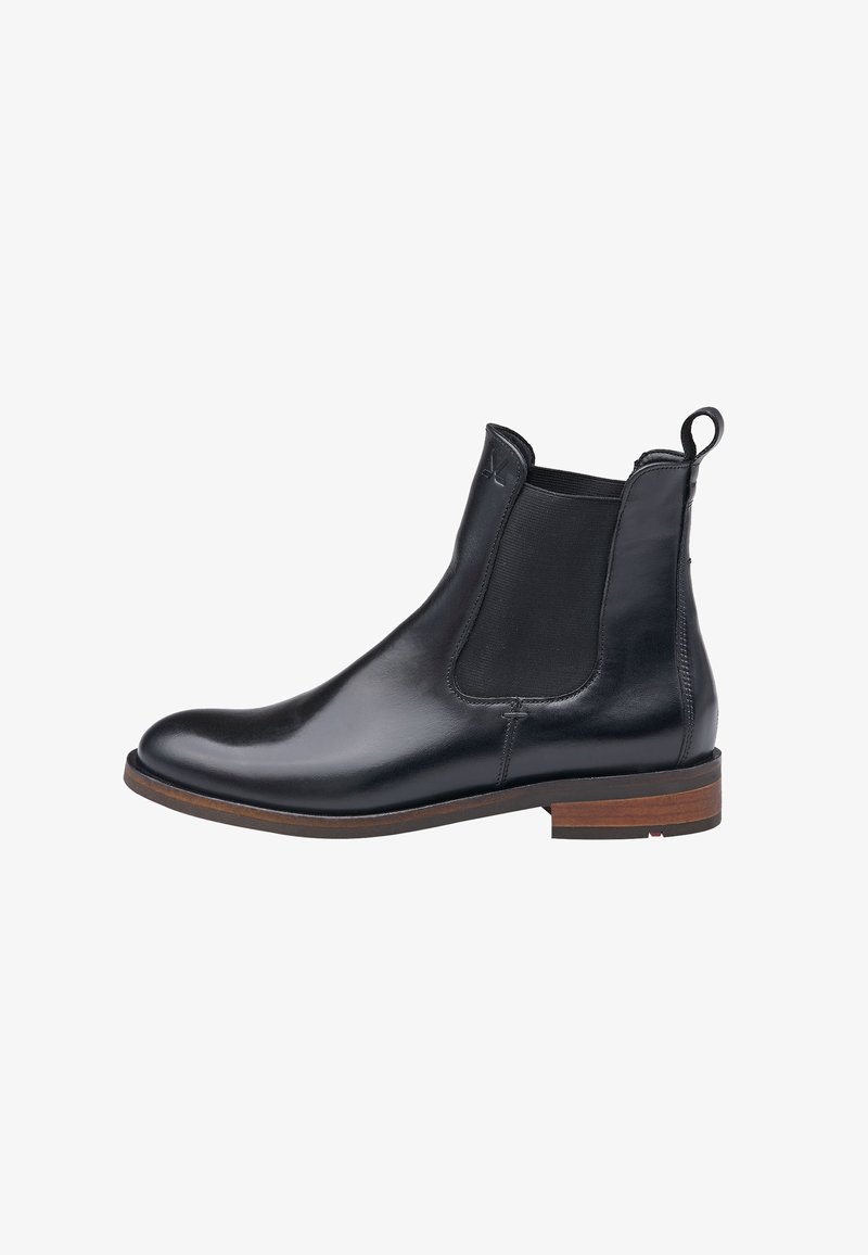 Botte Chelsea en cuir noir avec panneaux latéraux élastiques, languette au talon et petit talon en bois empilé.