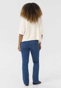 Cream BOLERO - Adīta jaka - marshmallow