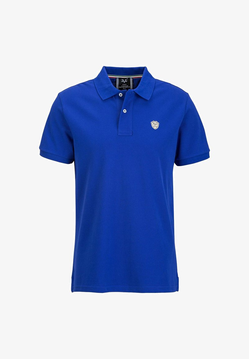 Blauwe poloshirt van katoen, met een klassieke kraag, placket met twee knopen en een klein embleem op de linkerborst. Korte mouwen.