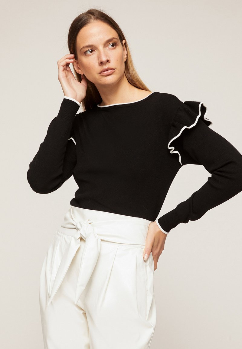 Motivi WITH RUCHING CAP SLEEVES Jumper nero/black Zalando.de
