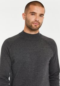 Threadbare PERROT LUXE - Strickpullover - charcoal marl