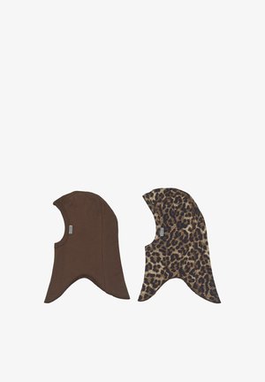 Două căciuli cu glugă: una este din bumbac solid de culoare maro, iar cealaltă are un imprimeu de leopard maroniu. Ambele au o potrivire strânsă cu vârfuri ascuțite.