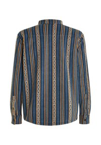 Camicia a maniche lunghe con design a righe blu, con accenti arancioni e bianchi. Realizzata in tessuto strutturato, presenta un colletto a punta e polsini con bottoni.