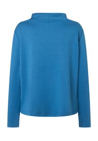 Blauwe sweatshirt met lange mouwen, lichtgewicht materiaal, ontspannen pasvorm en een ontwerp met hoge hals. Soepele textuur met minimale stiksels.