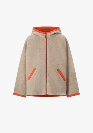 Veste en polaire beige à fermeture éclair avec capuche, dotée d'une doublure orange, de poches bordées d'orange, de poignets et d'un tirette de fermeture éclair orange.