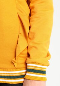 Jennyfer Sudadera - yellow