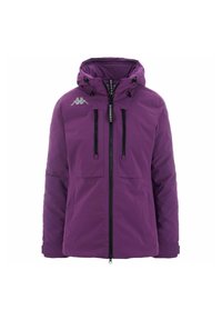 Giacca isolante viola con zip frontale, doppie tasche frontali, cappuccio regolabile e accessori neri a contrasto con logo sul petto.