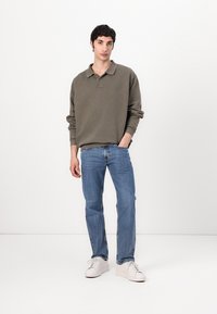 Thumbnail Image 2
