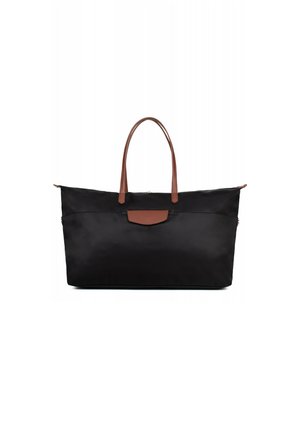Zwarte nylon draagtas met bruine leren handvatten, rechthoekige vorm, ritssluiting en een bijpassende leren accent aan de voorkant.