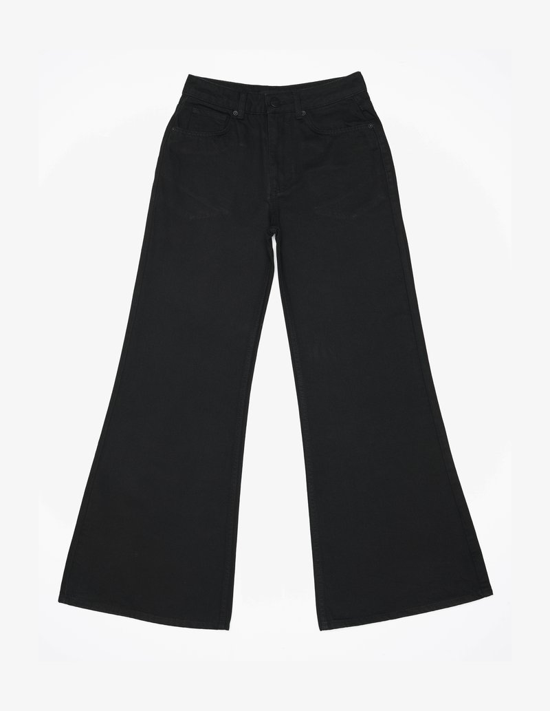Black wide-leg jeans made of denim. Features a button closure, five pockets, and stitching details on the waistband and hems.