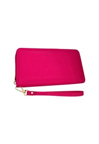 Portafoglio in pelle fucsia con superficie texture, chiusura con zip e tracolla staccabile. Caratterizzato da dettagli in metallo dorato.