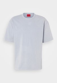 Unselected, open blue