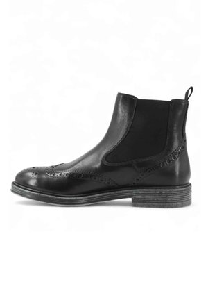 Stivale Chelsea in pelle nera con dettagli brogue, pannelli elastici laterali, linguetta sul tallone e suola in legno impilato, mostrato dal lato esterno.