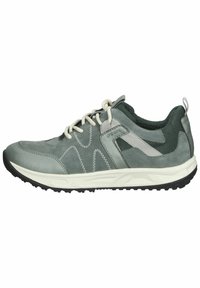 Zapatilla gris y verde con materiales de cuero y malla, que presenta una parte superior texturizada, costuras en contraste y una suela de goma negra.