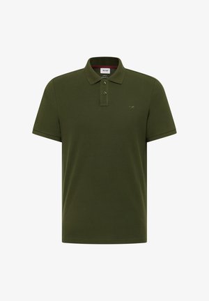 Dunkelgrünes Polohemd mit kurzen Ärmeln, Kragen, zwei Knöpfen und einem kleinen gestickten Logo auf der linken Brust.