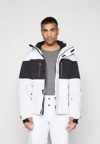 EA7 Emporio Armani KITZBUHEL COLORBLOCK JACKET - Veste de ski - white