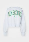 NIKECOURT CREW HERITAGE - Ikdienas džemperis - football grey/mineral teal