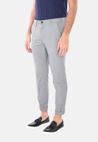 Ciabalù CAPRI - Chino - grigio