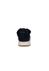 Thumbnail Image 3