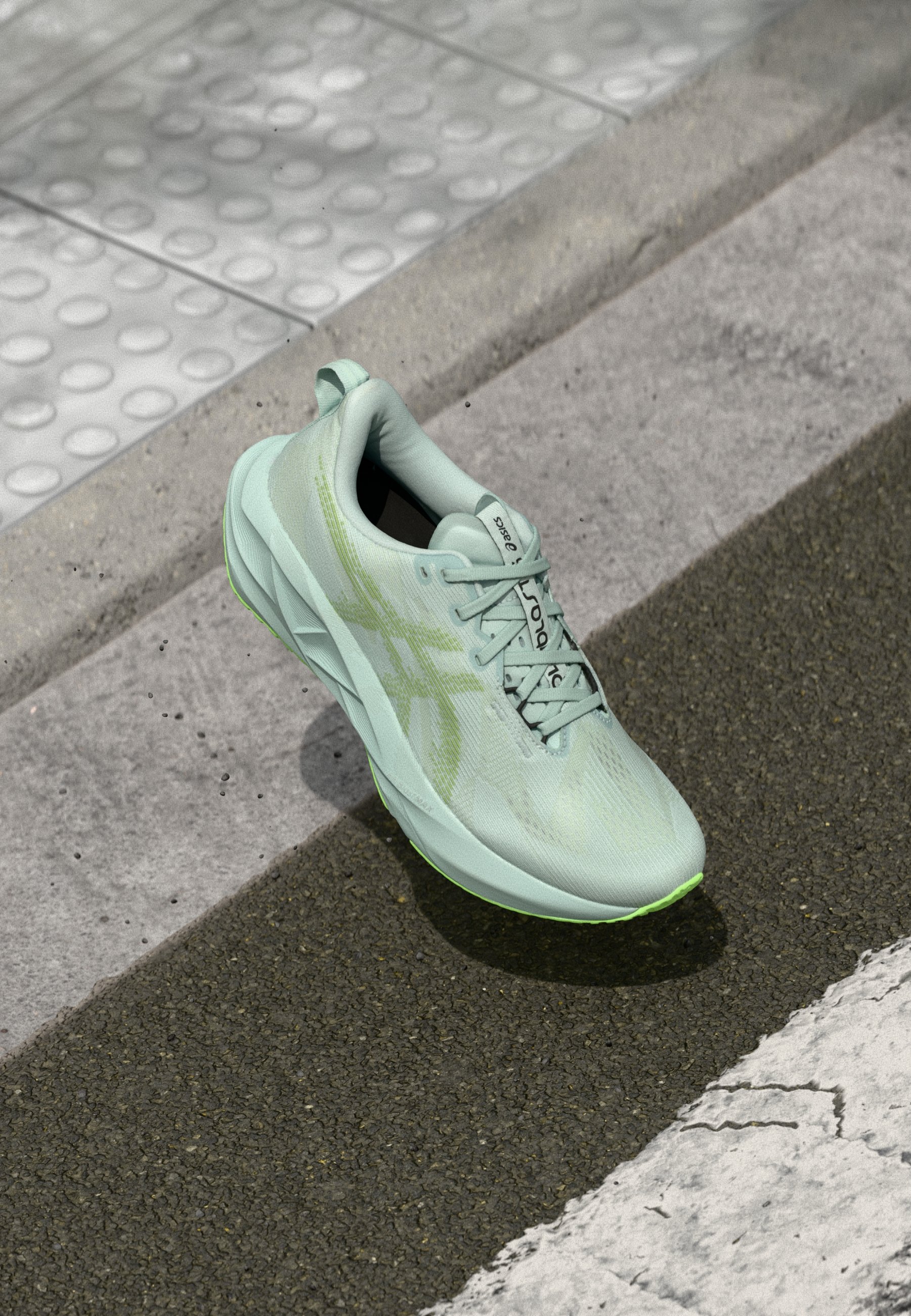 ASICS NOVABLAST 5 - Road running shoes - cold moss/light orange