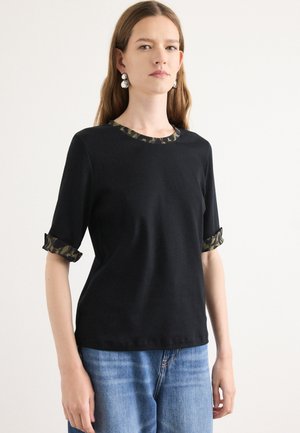 Print T-shirt - black