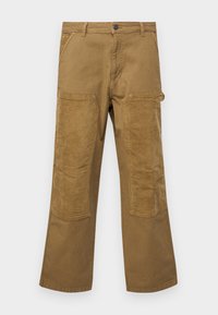 Pantalons cargo en coton marron avec des patchs en tissu côtelé contrastant, coupe droite, cinq poches et une fermeture à bouton.