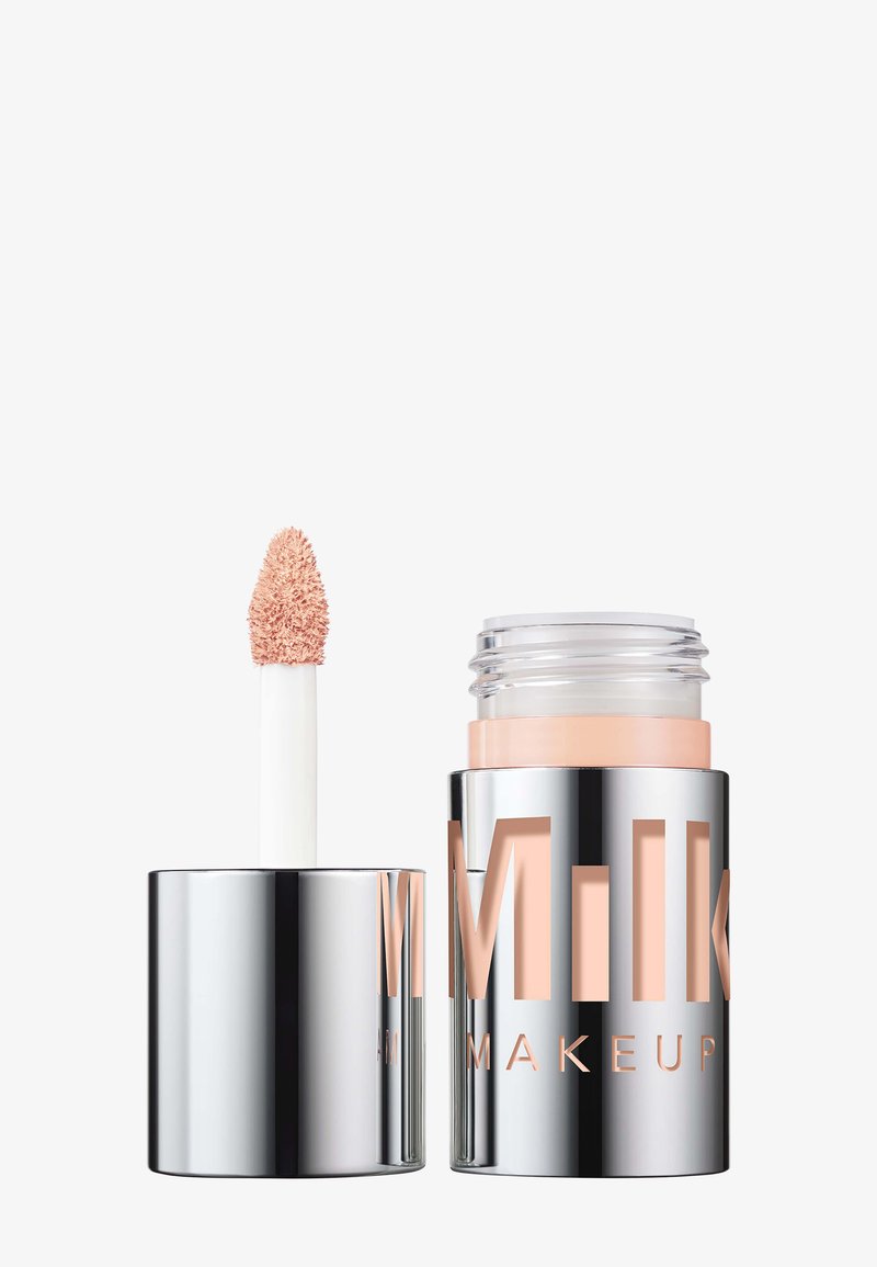 Milk Makeup - FUTURE FLUID ALL OVER CREAM CONCEALER - Correcteur, Agrandir