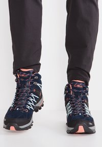 CMP - RIGEL MID TREKKING - Vaelluskengät - blue/giada/peach Pienoiskuva 1