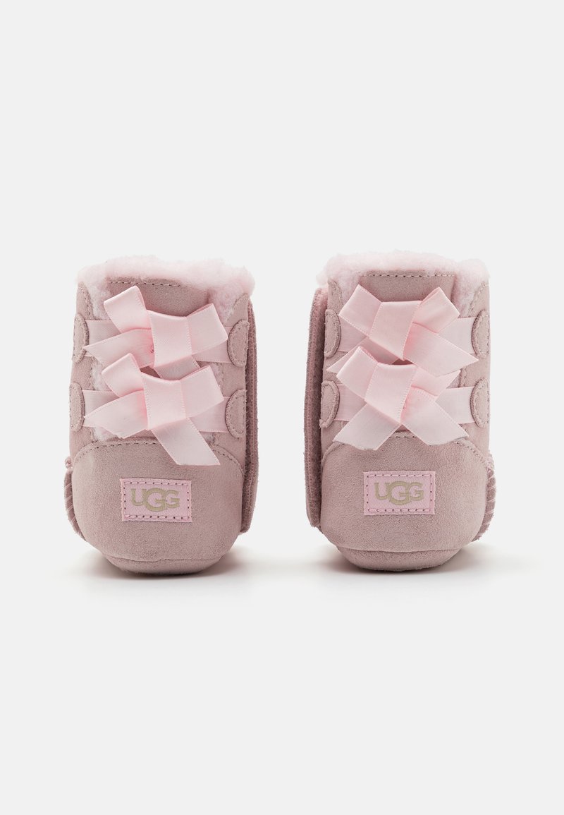 UGG BAILEY Patucos seashell pink/rosa claro