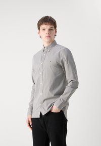 Thumbnail Image 4