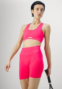 Björn Borg STUDIO SEAMLESS SHORTS - Trikoot - diva pink