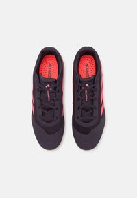 adidas Performance PREDATOR CLUB IN SALA - Beltéri futballcipő - aurora black/turbo
