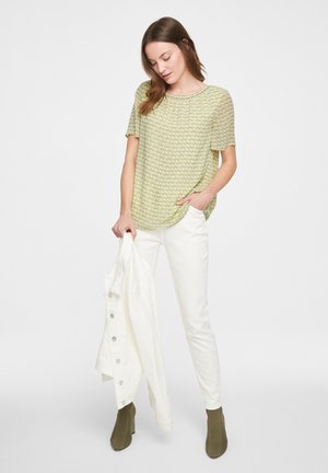 Blouse - soft lime quatro
