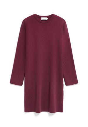 Bordeauxfarbenes, langärmeliges Kleid aus strukturiertem Stoff, mit rundem Ausschnitt und gerader Silhouette. Keine Muster oder sichtbare Beschläge.