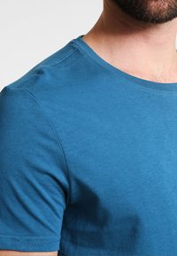 Pier One Camiseta básica - petrol