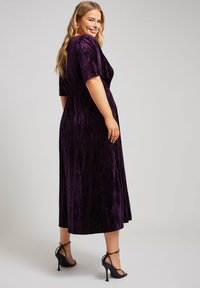 Yours Clothing Vardagsklänning - purple