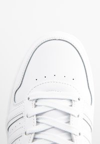 K-SWISS COURT PALISADES biały