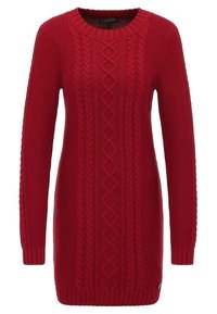 Robe pull en tricot rouge avec manches longues, présentant des motifs en tricot à torsades et un col rond. Texture douce avec des poignets et un ourlet côtelés.