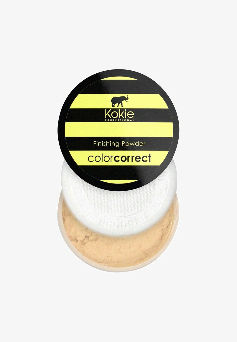 Kokie Professional Finishing Powder i en rund svart och gulrandig behållare, med en vit applicerare och ljusbeige puder inuti.