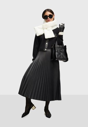 LOLA CASADEMUNT, Bolso de mano - black