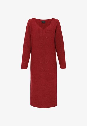 Czerwona dzianinowa sukienka o prążkowanej fakturze, z dekoltem w serek i długimi rękawami. Posiada prostą sylwetkę oraz subtelne błyszczące akcenty.
