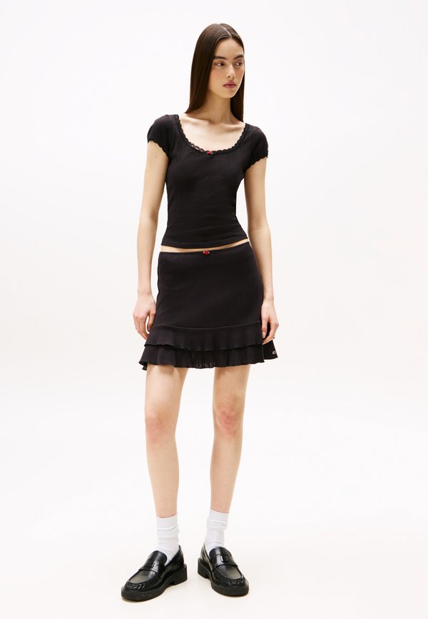 SLIM TEE  - Basic T-shirt3