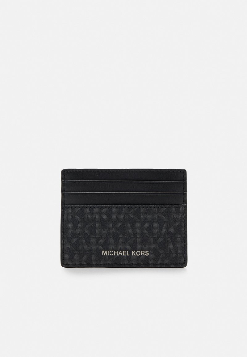 Sort kortholder lavet af tekstureret syntetisk materiale med prægede "MK" logo mønster, fem kortpladser, og "MICHAEL KORS" i guld bogstaver.